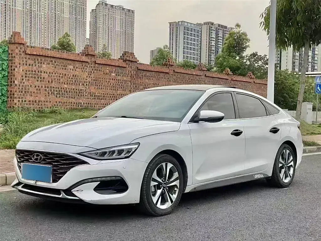 2019 Hyundai La Festa 1.6T 204HP L4 7DCT