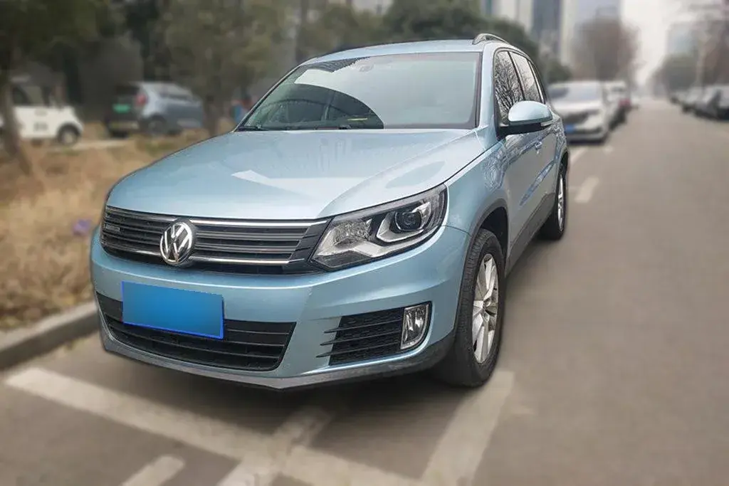 2015 Volkswagen Tiguan 1.4T 131HP L4 6MT