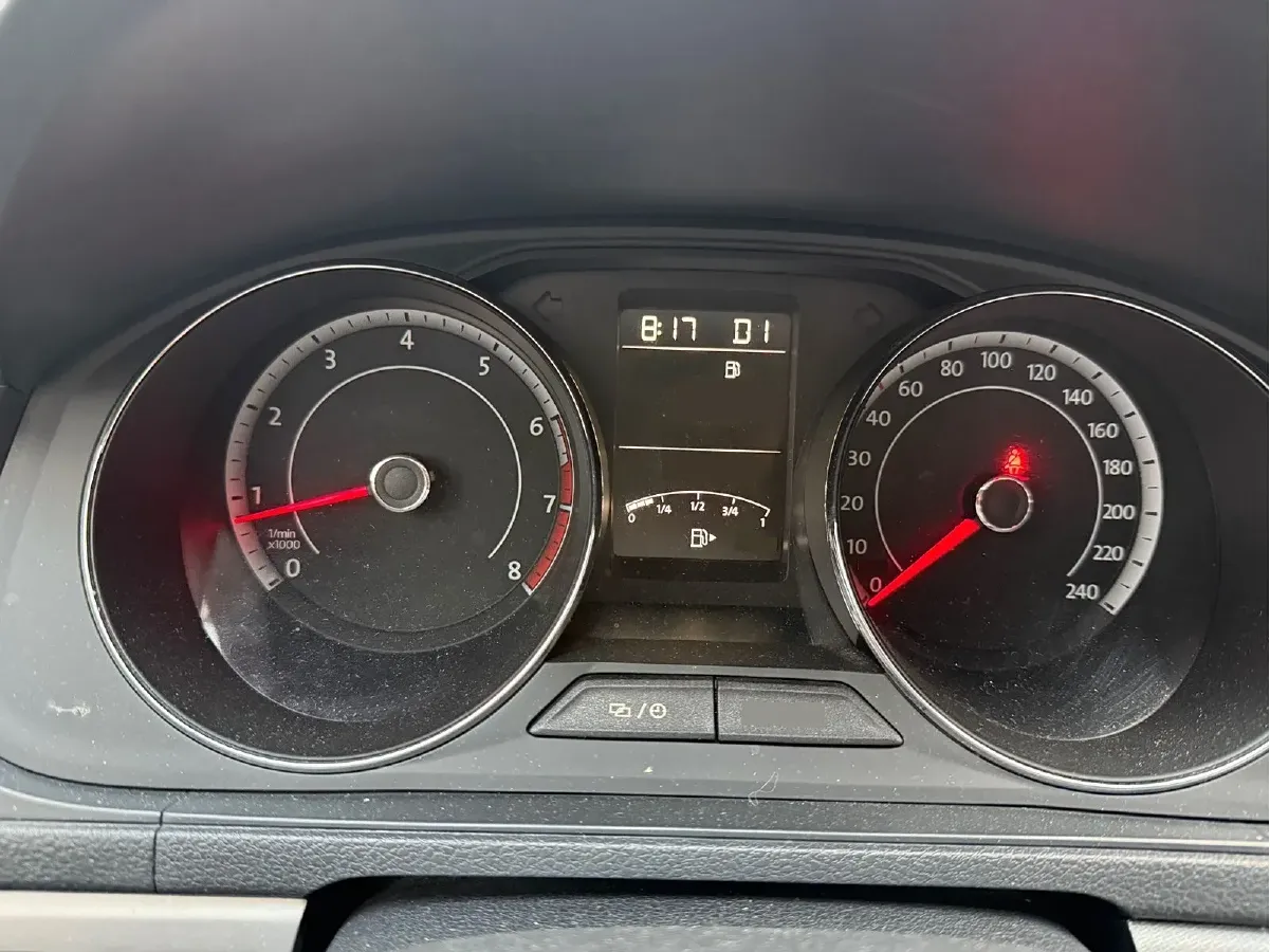 2017 Volkswagen Cross Lavida 1.4T 131HP L4 7DCT,autocango,china used car exporter,china ev exporter,chinese used car exporter,chinese used ev exporter