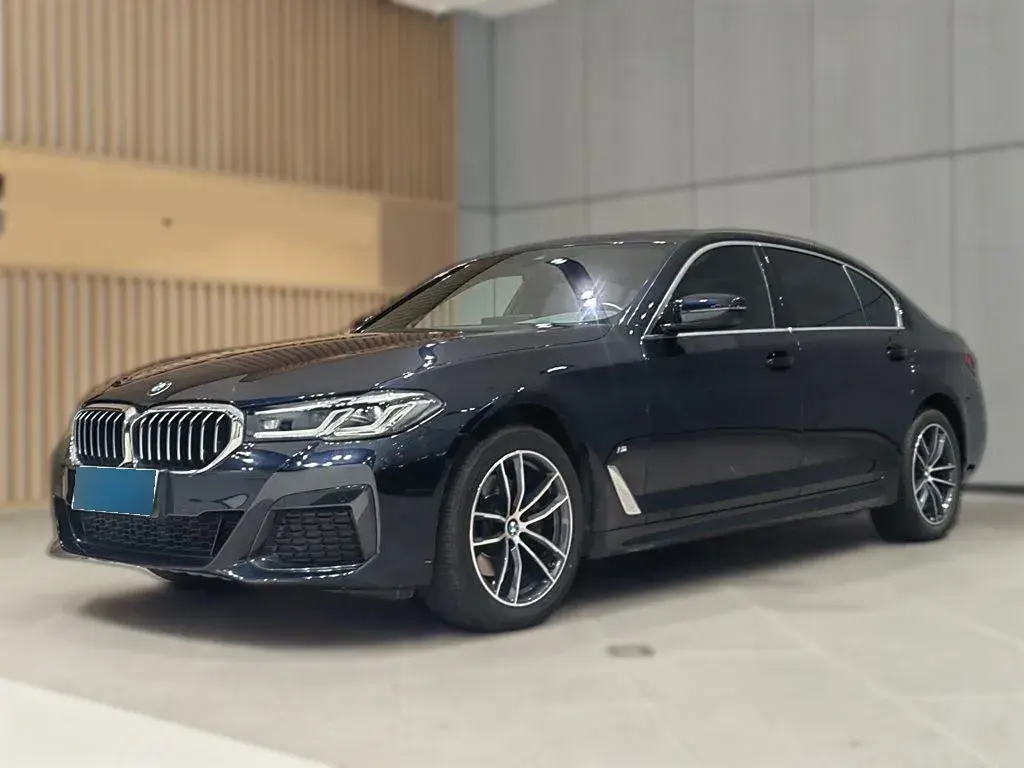 2021 BMW 5 Series 2.0T 184HP L4 8AT