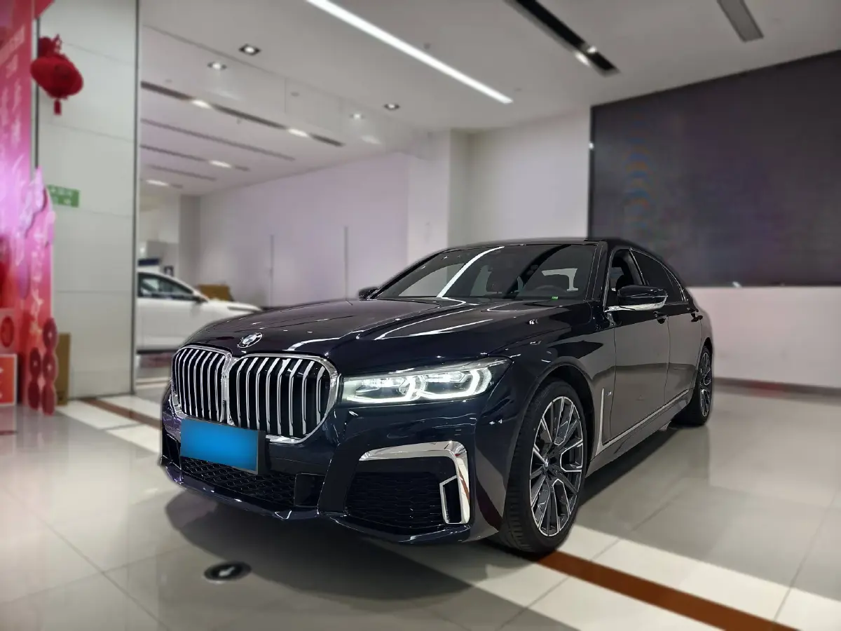 2019 BMW 7 Series 3.0T 340HP L6 8AT
