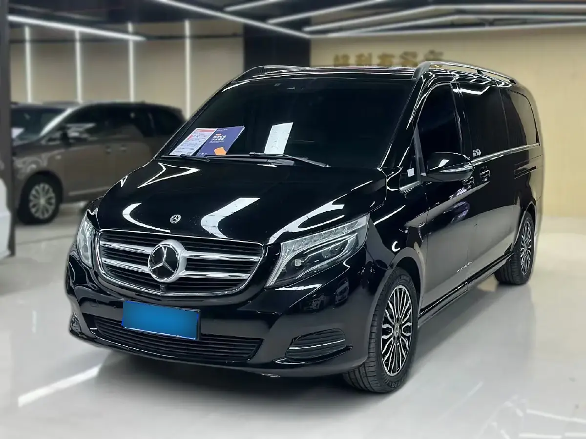 2018 Mercedes-Benz V Class 2.0T 211HP L4 7AT