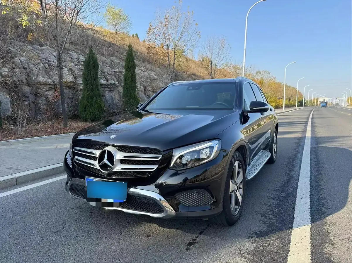 2016 Mercedes-Benz GLC Class 2.0T 245HP L4 9AT