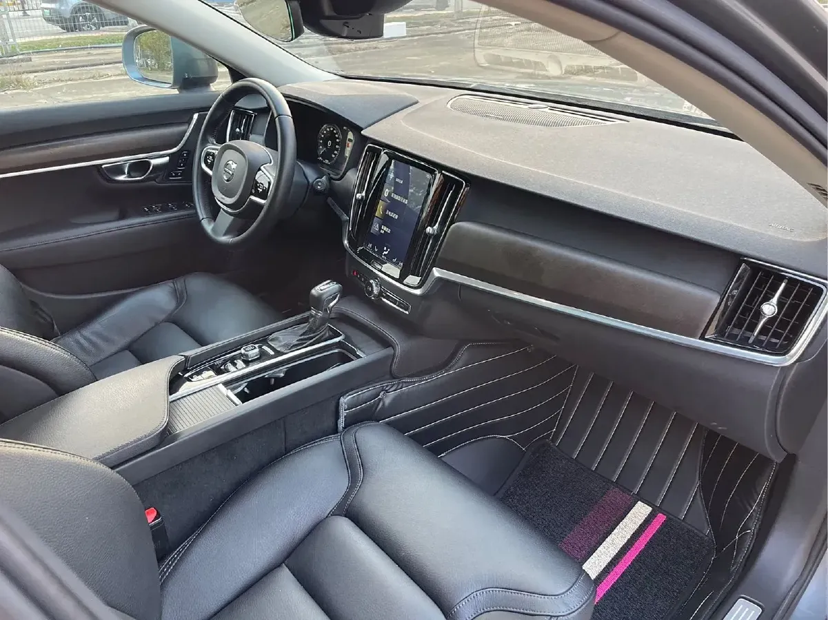 2017 Volvo V90 2.0T 254HP L4 8AT,autocango,china used car exporter,china ev exporter,chinese used car exporter,chinese used ev exporter