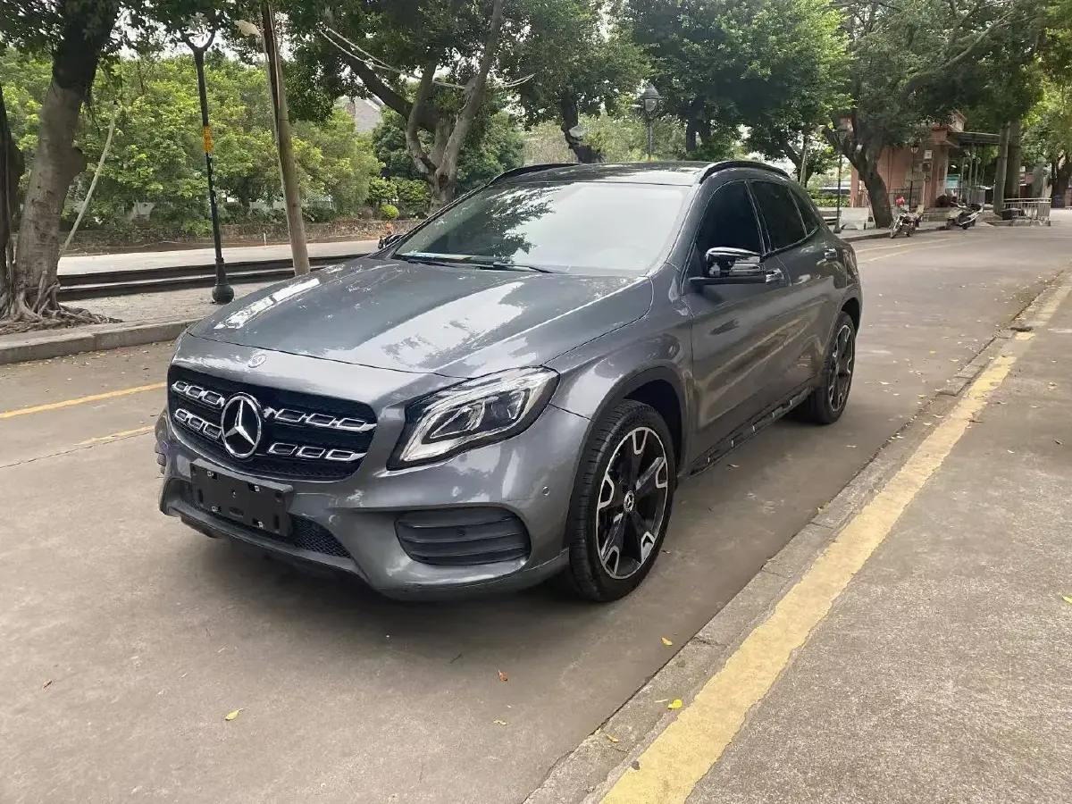 2018 Mercedes-Benz GLA Class 2.0T 184HP L4 7DCT