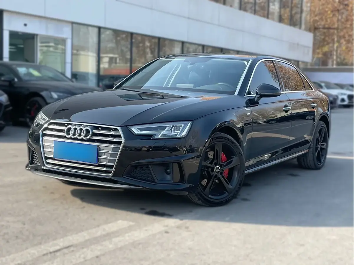 2019 Audi A4L 2.0T 190HP L4 7DCT