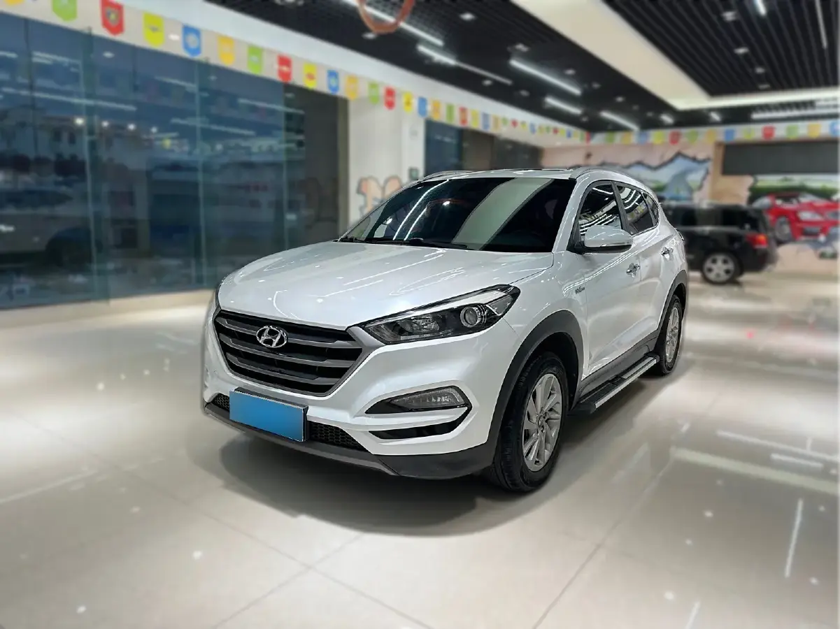 2015 Hyundai Tucson 1.6T 177HP L4 7DCT
