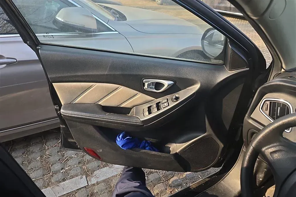 2014 GAC Trumpchi GA3S 1.6L 122HP L4 5MT,autocango,china used car exporter,china ev exporter,chinese used car exporter,chinese used ev exporter