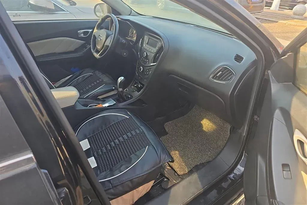 2014 GAC Trumpchi GA3S 1.6L 122HP L4 5MT,autocango,china used car exporter,china ev exporter,chinese used car exporter,chinese used ev exporter