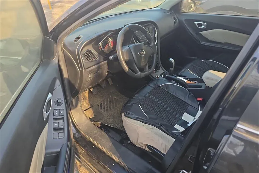 2014 GAC Trumpchi GA3S 1.6L 122HP L4 5MT,autocango,china used car exporter,china ev exporter,chinese used car exporter,chinese used ev exporter