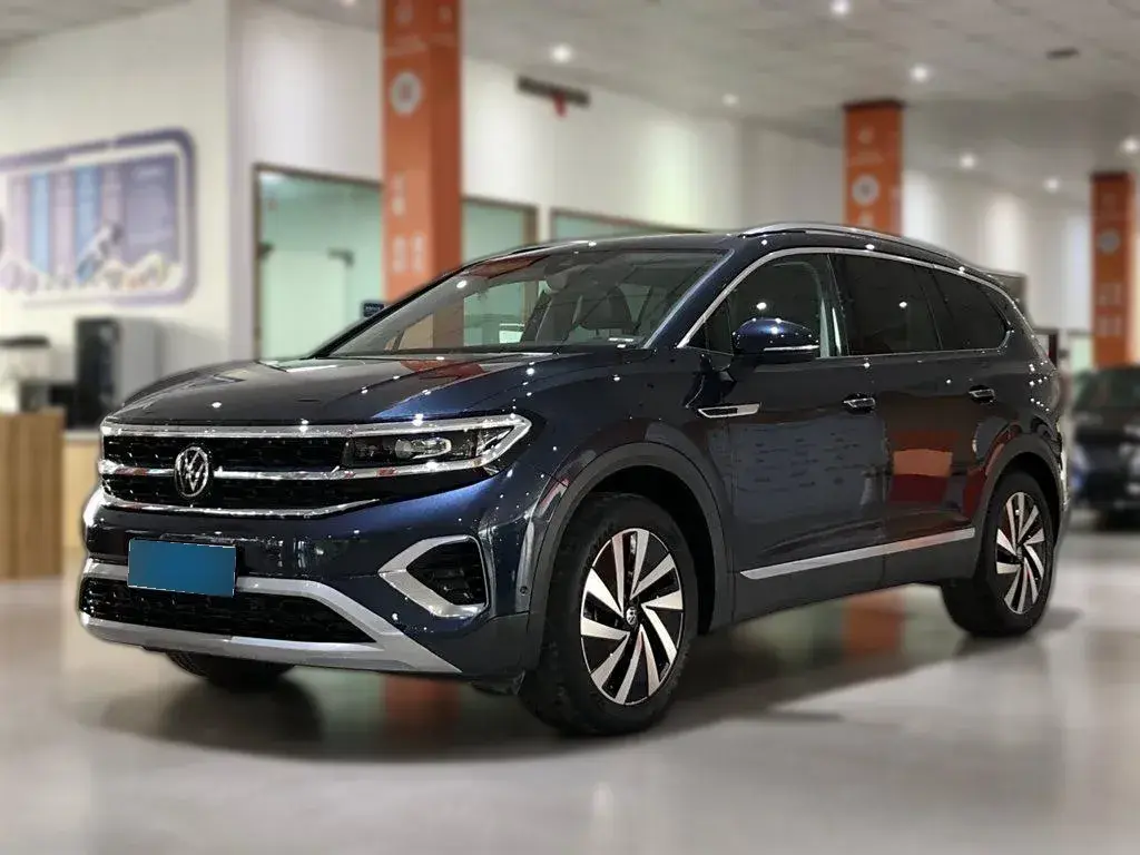 2022 Volkswagen Talagon 2.0T 220HP L4 7DCT