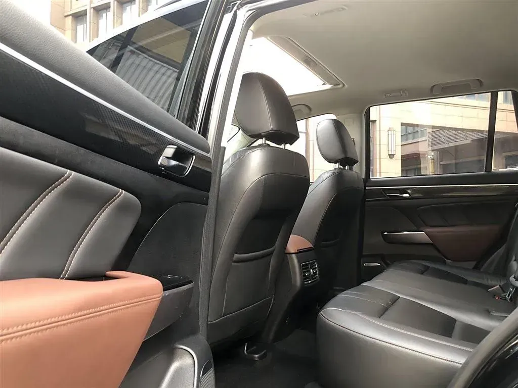 2017 GAC Trumpchi GS7 1.8T 188HP L4 6AT,autocango,china used car exporter,china ev exporter,chinese used car exporter,chinese used ev exporter