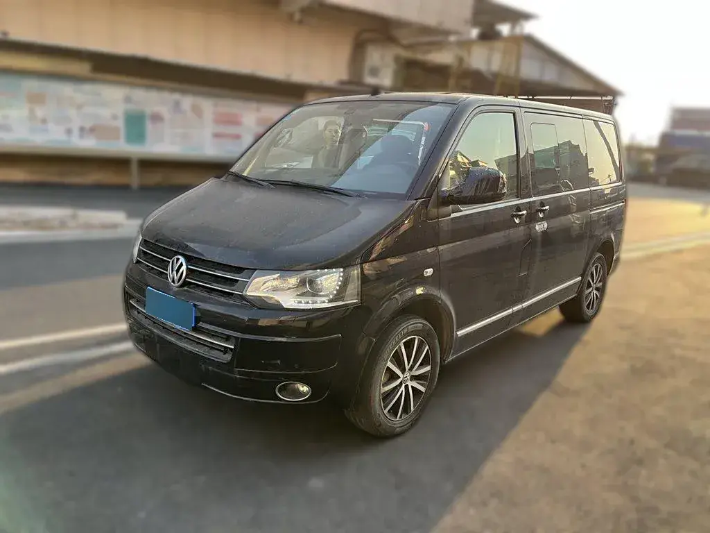 2014 Volkswagen Multivan 2.0T 204HP L4 7DCT