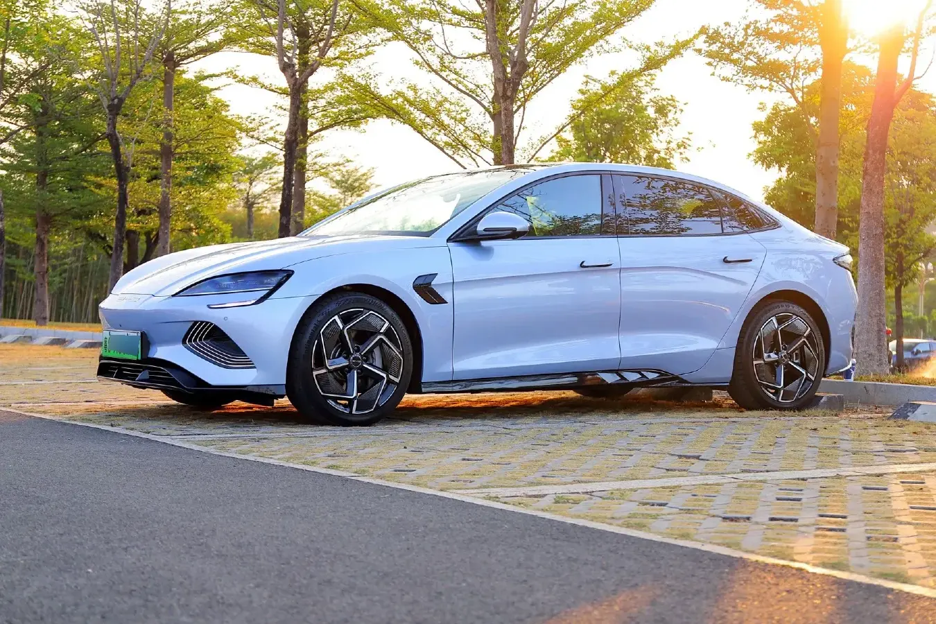 2023 BYD Seal BEV 82.5KWH