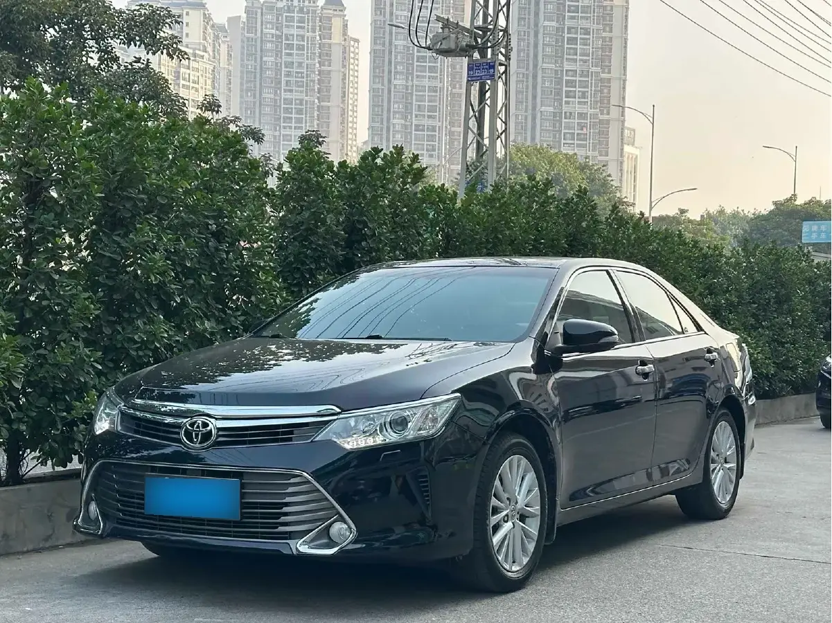 2015 Toyota Camry 2.5L 184HP L4 6AT