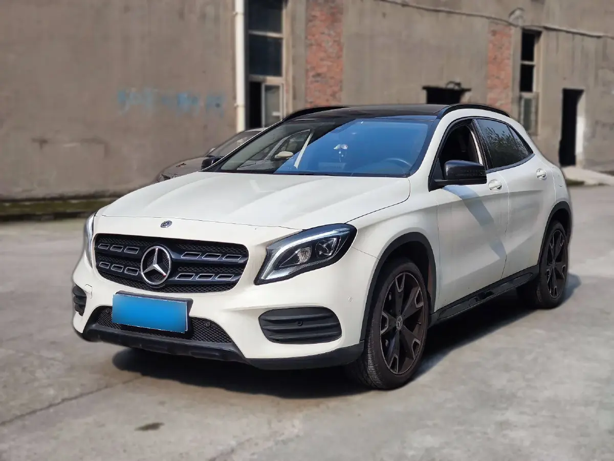 2018 Mercedes-Benz GLA Class 2.0T 184HP L4 7DCT