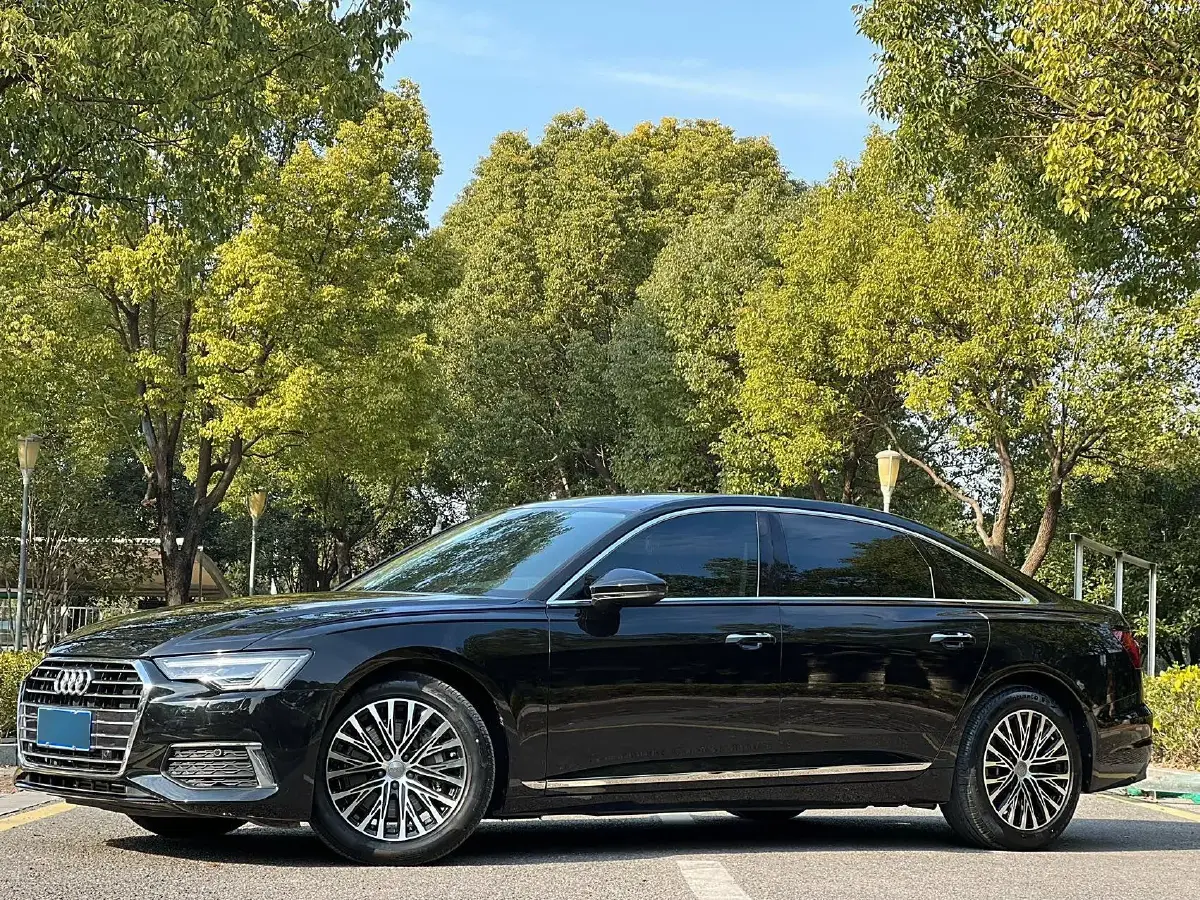 2022 Audi A6L 2.0T 224HP L4 7DCT