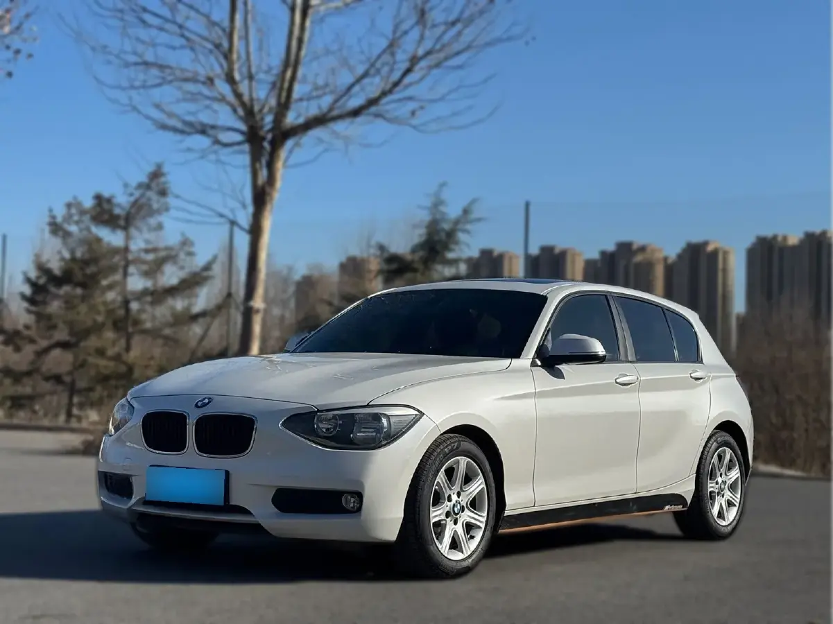 2013 BMW 1 Series 1.6T 136HP L4 8AT