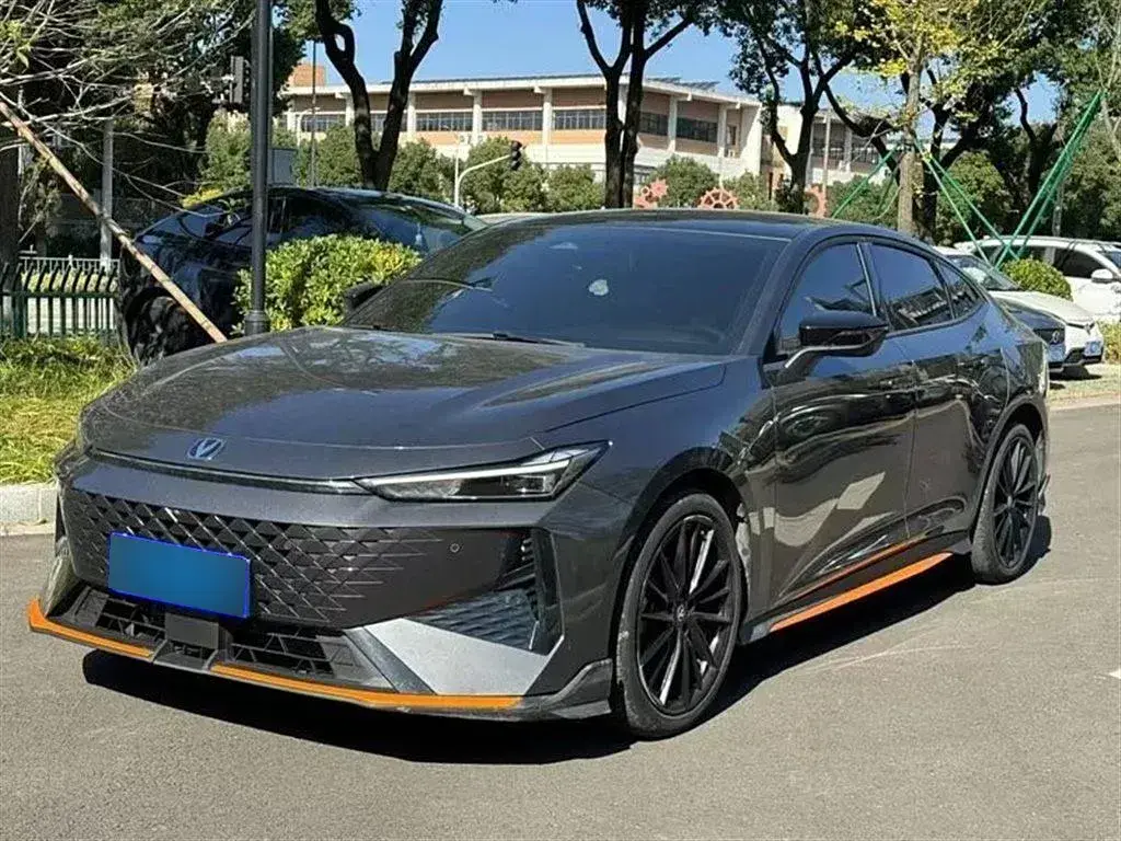 2024 ChangAn UNI-V 1.5T 188HP L4 7DCT