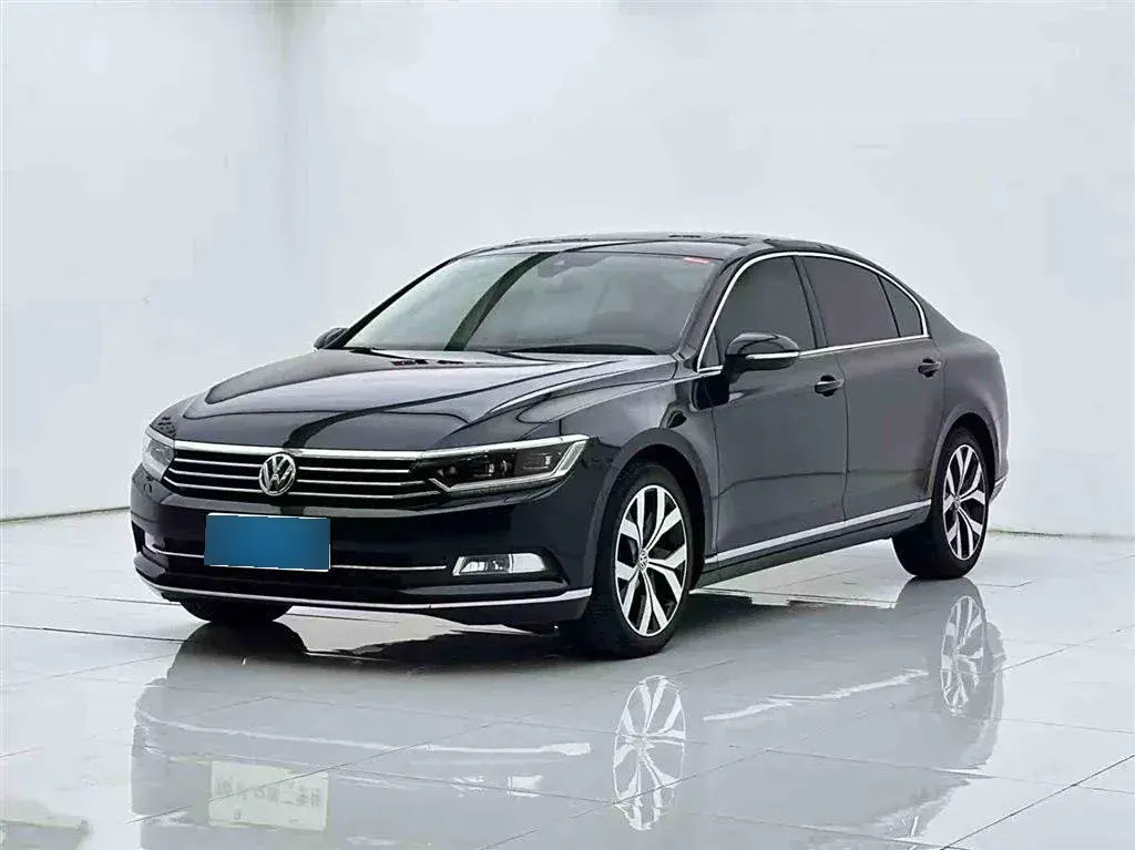 2018 Volkswagen Magotan 2.0T 220HP L4 7DCT