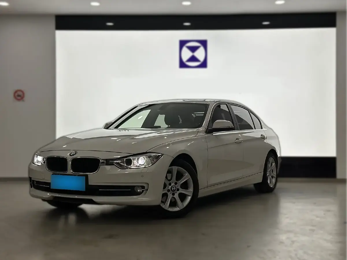 2015 BMW 3 Series 2.0T 245HP L4 8AT