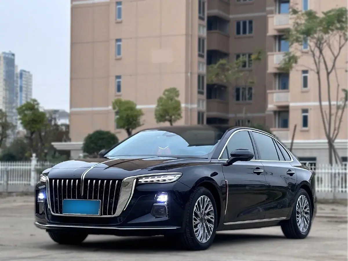 2023 HongQi H5 2.0T 224HP L4 8AT