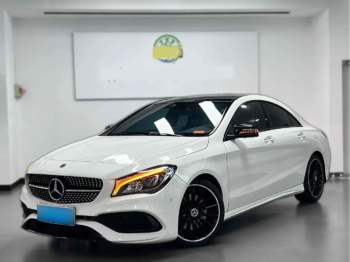 2018 Mercedes-Benz CLA Class 2.0T 211HP L4 7DCT