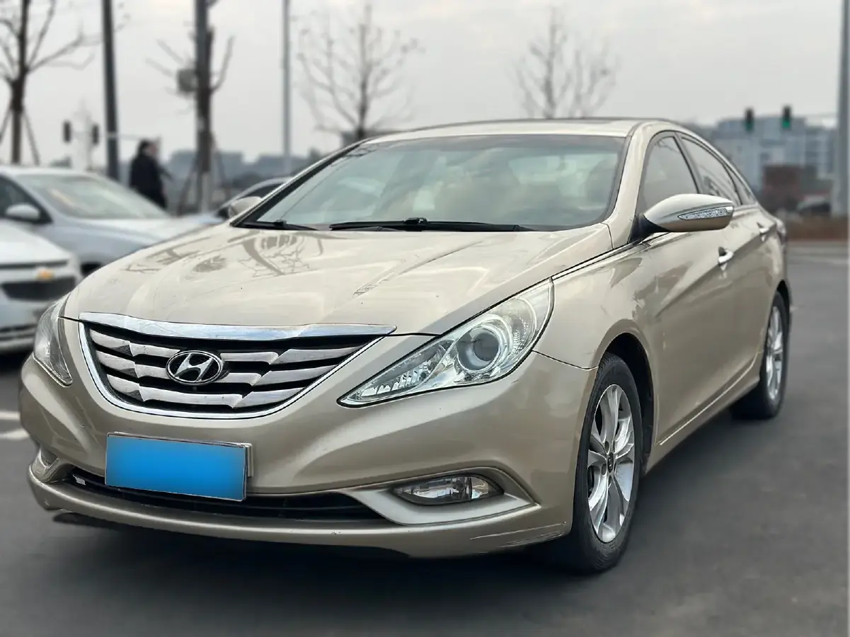 2011 Hyundai Sonata 2.0L 165HP L4 6AT