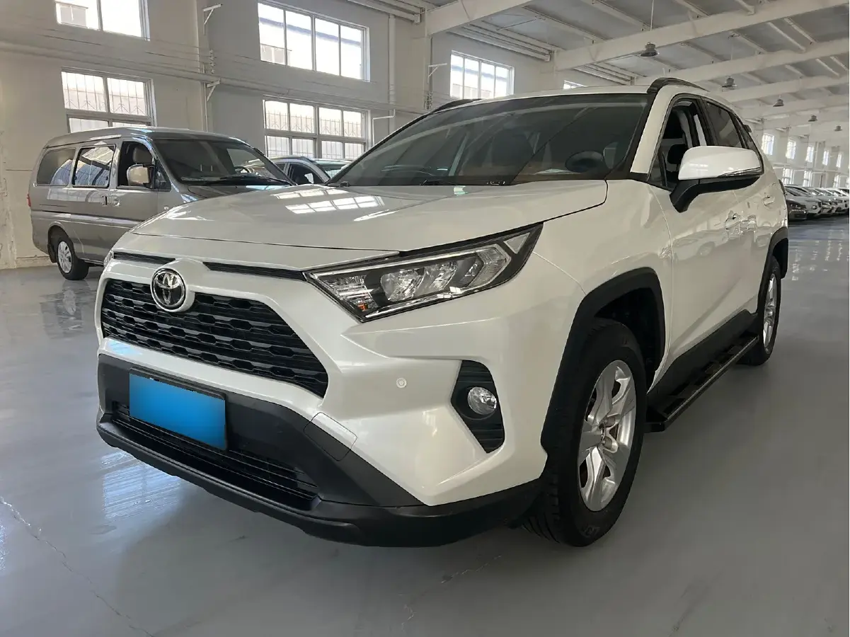 2021 Toyota RAV4 2.0L 171HP L4 CVT