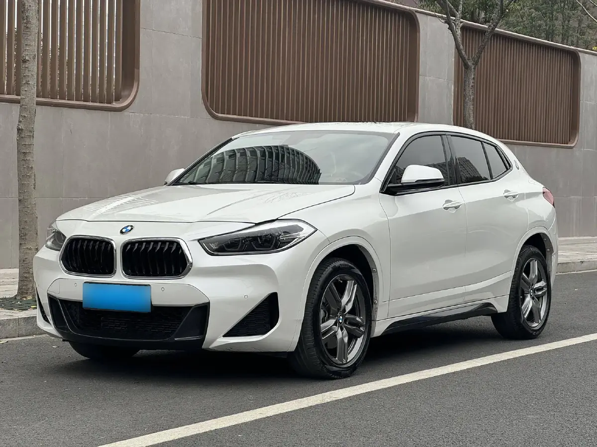 2021 BMW X2 2.0T 192HP L4 7DCT
