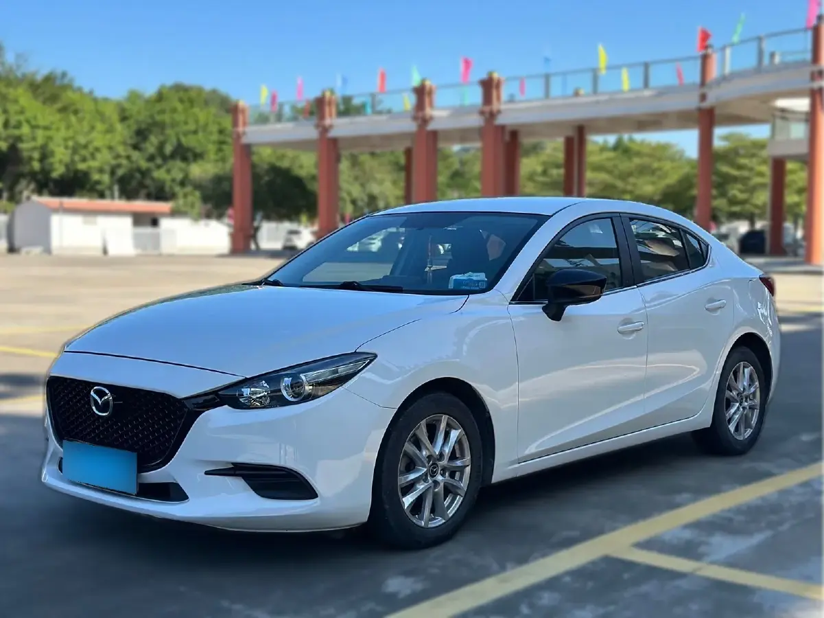 2017 Mazda 3 Axela 1.5L 117HP L4 6AT