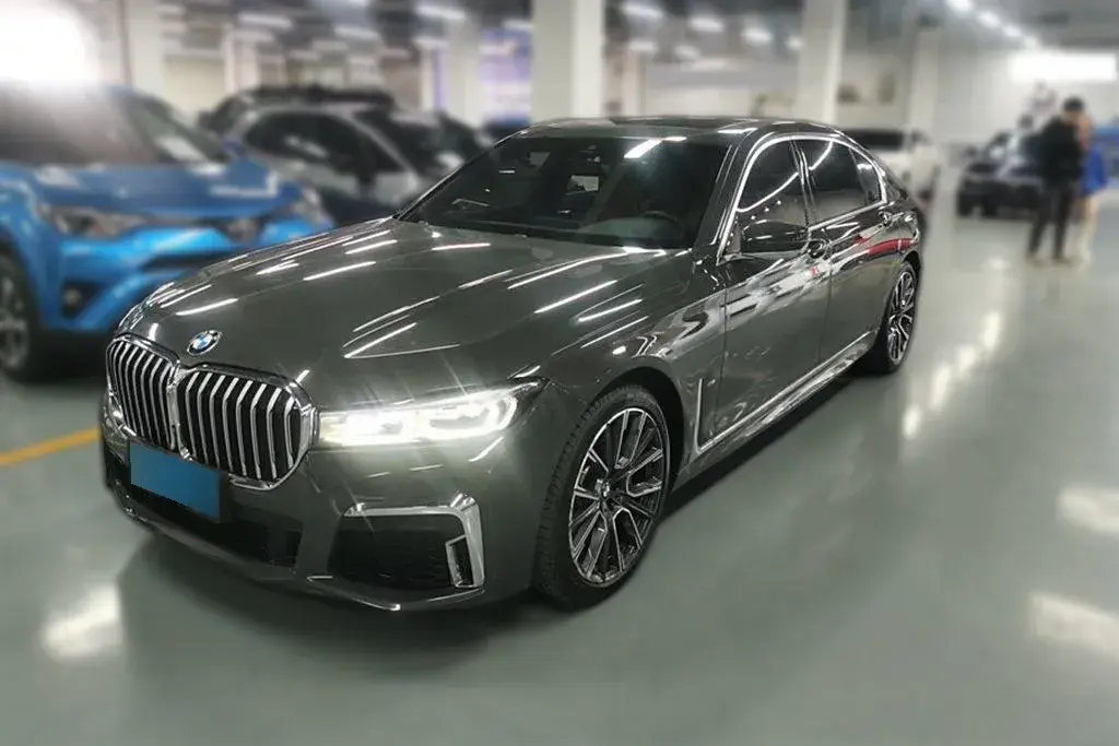 2019 BMW 7 Series 3.0T 340HP L6 8AT