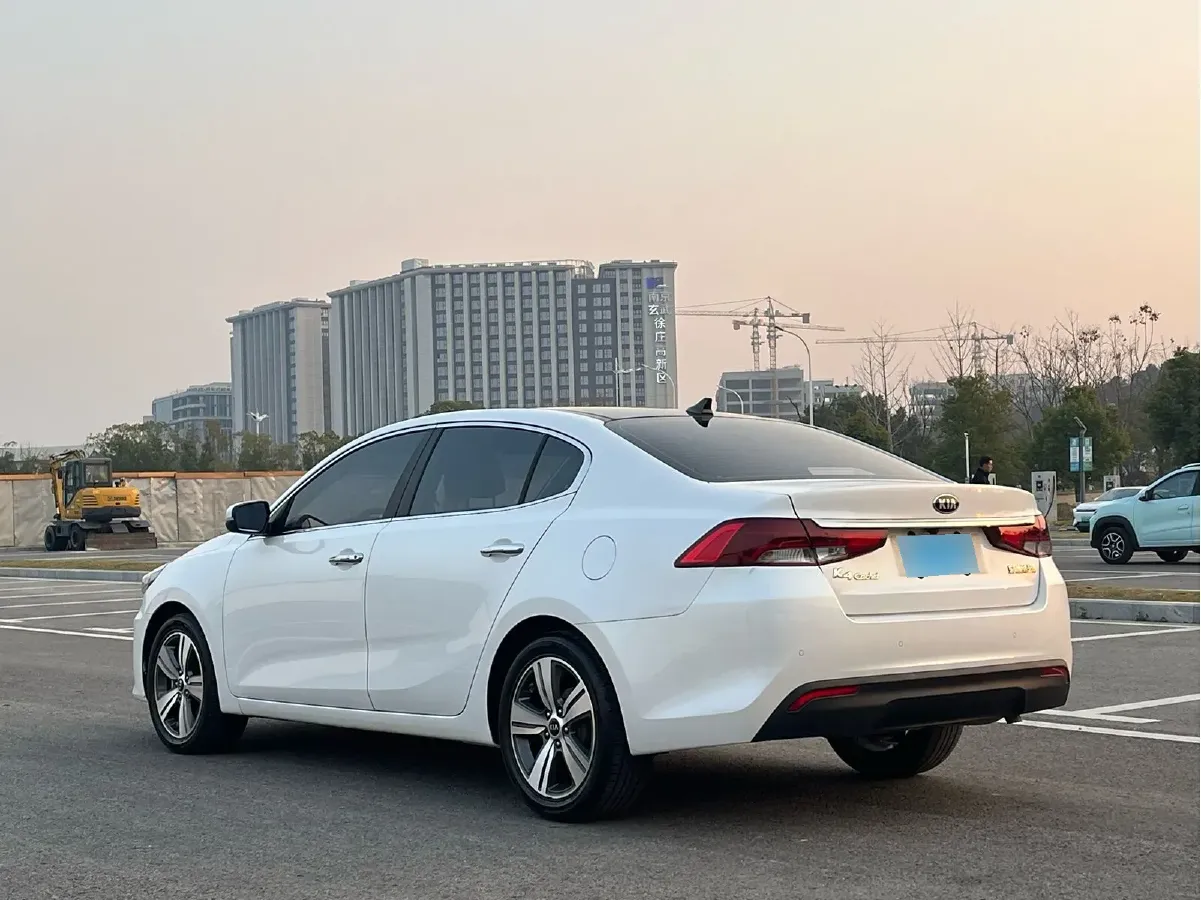 2017 Kia Cachet 1.8L 143HP L4 6AT,autocango,china used car exporter,china ev exporter,chinese used car exporter,chinese used ev exporter