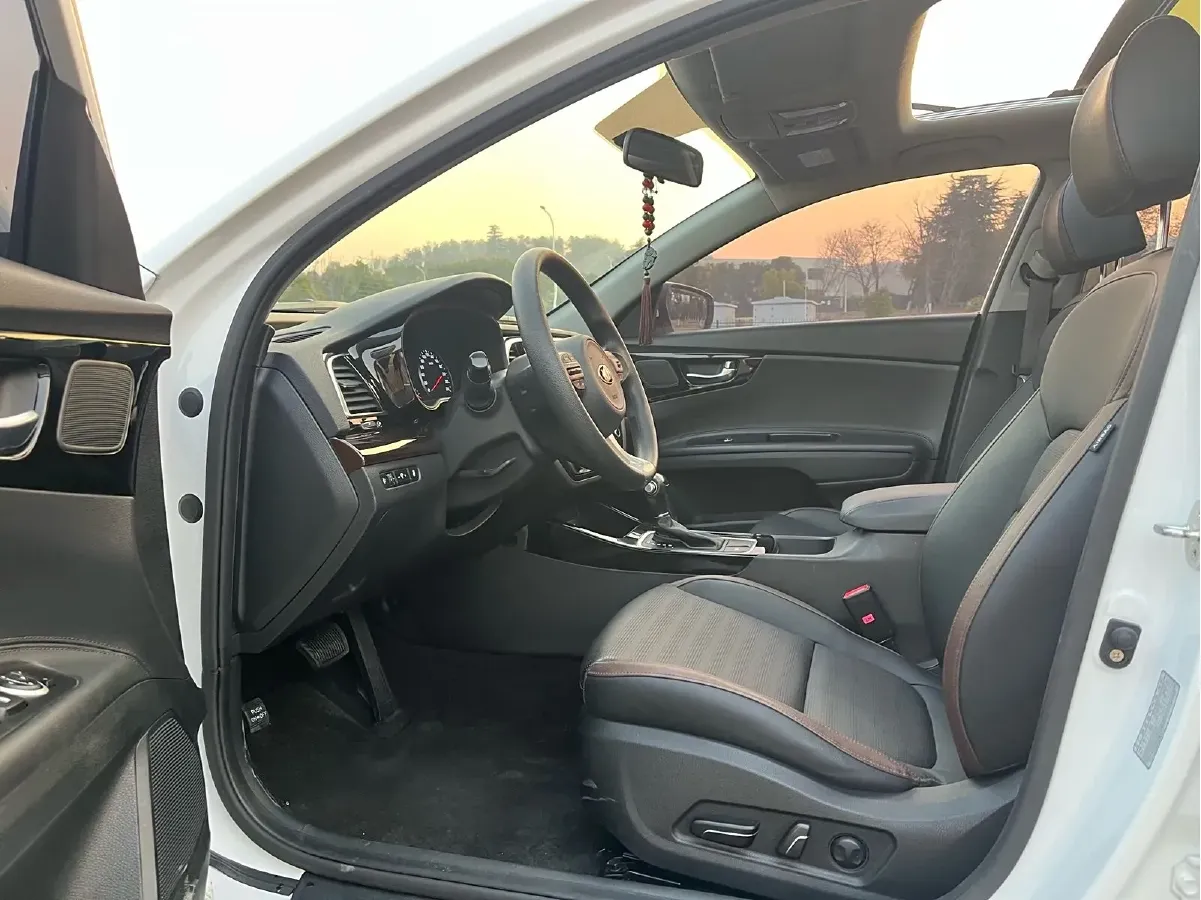 2017 Kia Cachet 1.8L 143HP L4 6AT,autocango,china used car exporter,china ev exporter,chinese used car exporter,chinese used ev exporter