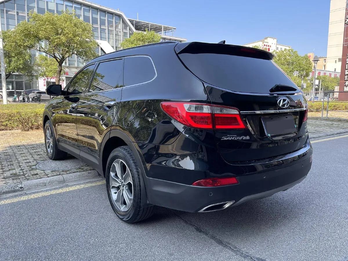 2013 Hyundai Grand SantaFe 2.2T 197HP L4 6AT,autocango,china used car exporter,china ev exporter,chinese used car exporter,chinese used ev exporter