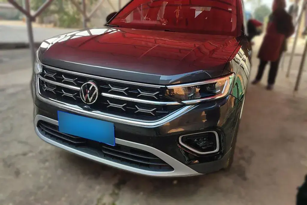 2023 Volkswagen Tayron 2.0T 186HP L4 7DCT