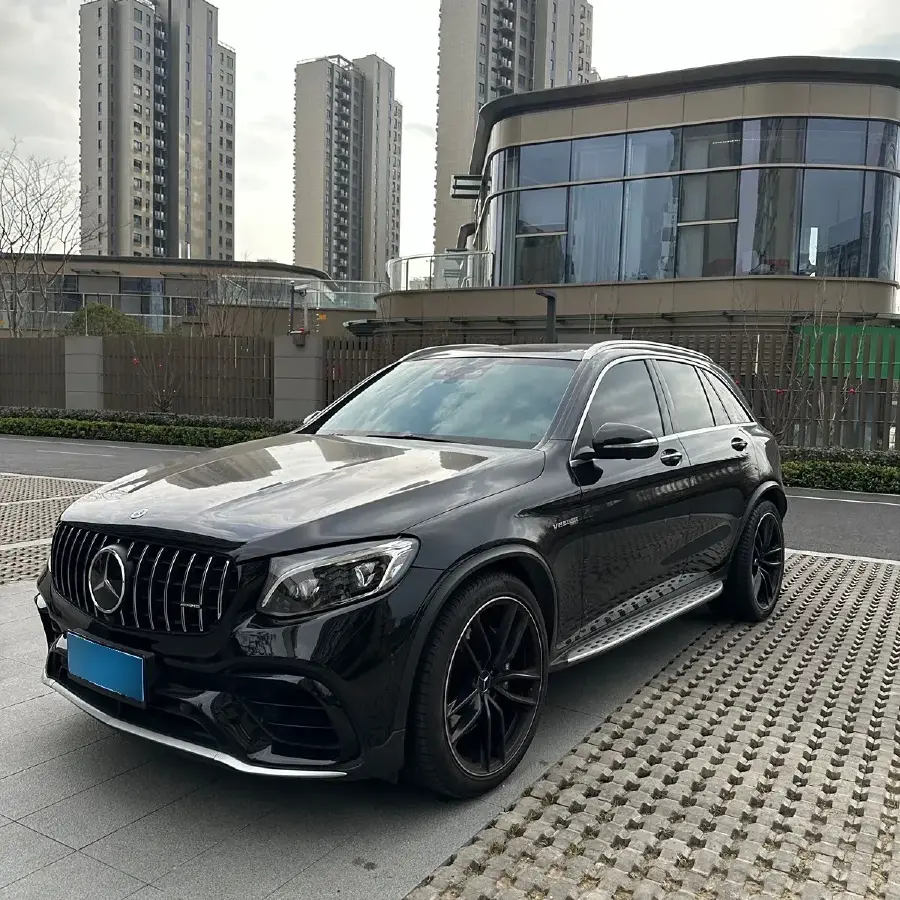 2018 Mercedes-Benz GLC AMG 4.0T 476HP V8 9AT