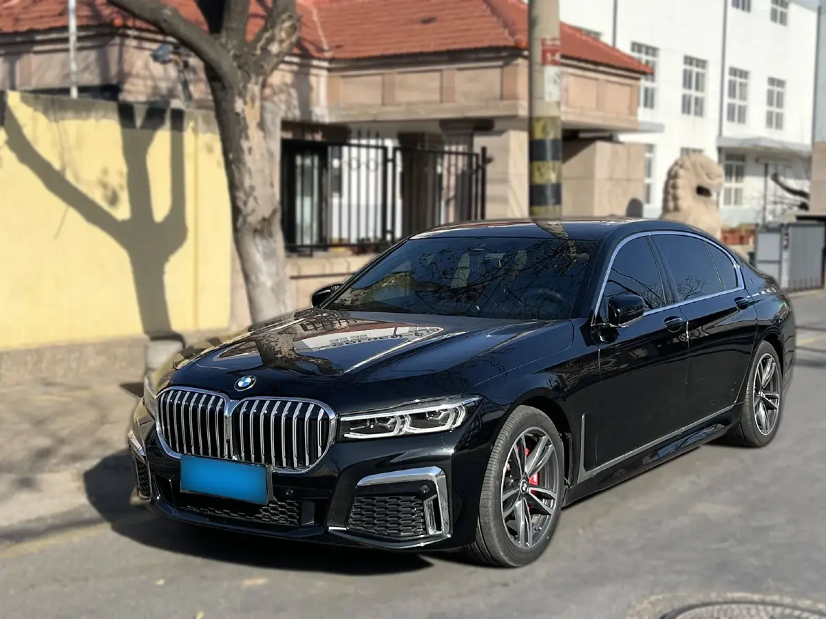2019 BMW 7 Series 2.0T 265HP L4 8AT