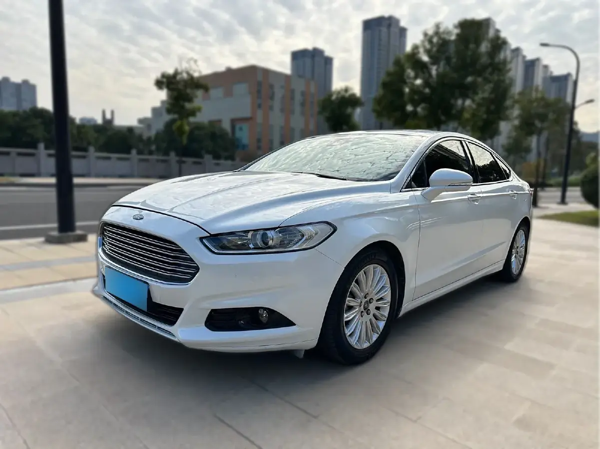2013 Ford Mondeo 2.0T 203HP L4 6AT