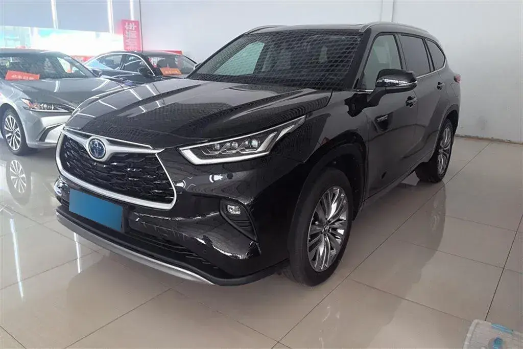 2023 Toyota Highlander 2.5L 189HP L4 E-CVT Hybrid