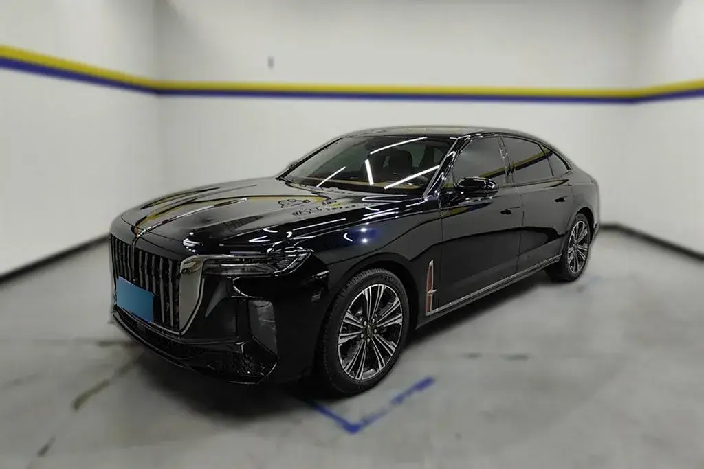 2024 HongQi H9 2.0T 252HP L4 7DCT