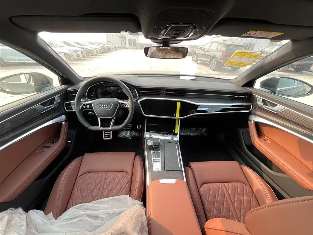 2025 Audi A6L 3.0T 340HP V6 7DCT,autocango,china used car exporter,china ev exporter,chinese used car exporter,chinese used ev exporter