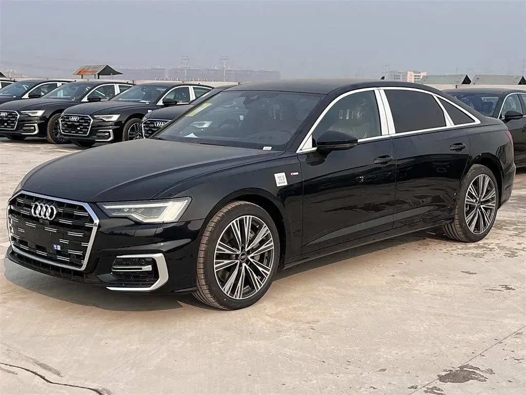 2025 Audi A6L 3.0T 340HP V6 7DCT,autocango,china used car exporter,china ev exporter,chinese used car exporter,chinese used ev exporter