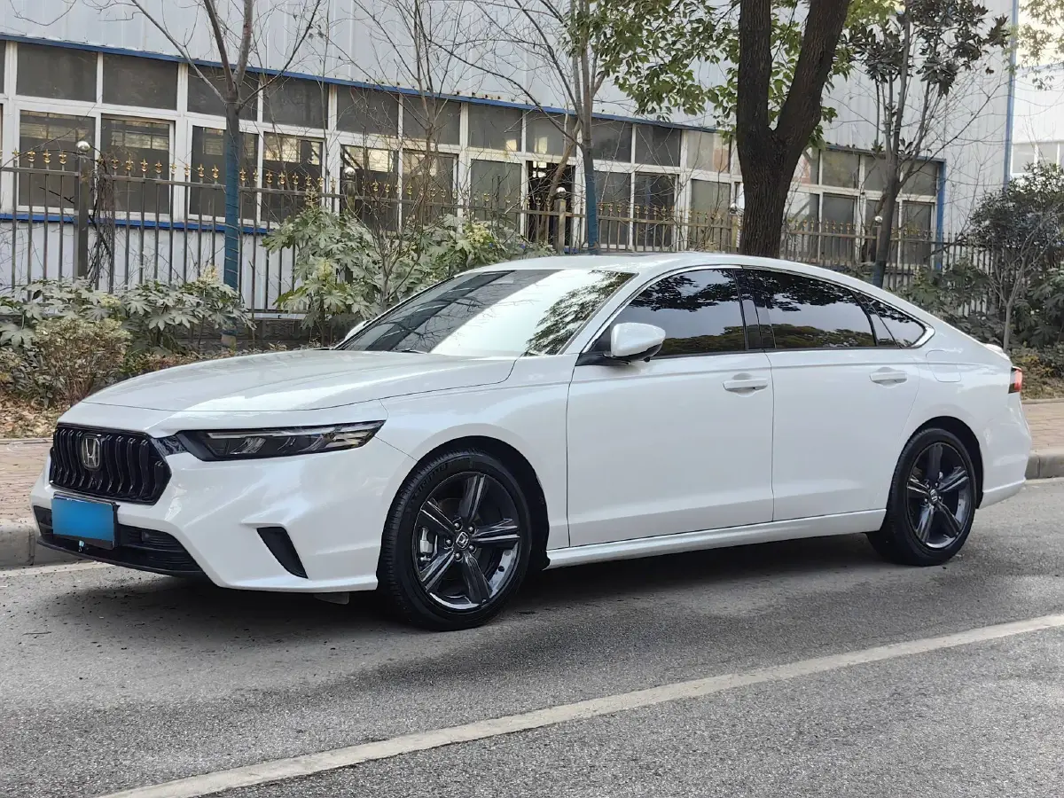 2024 Honda Inspire 1.5T 192HP L4 CVT