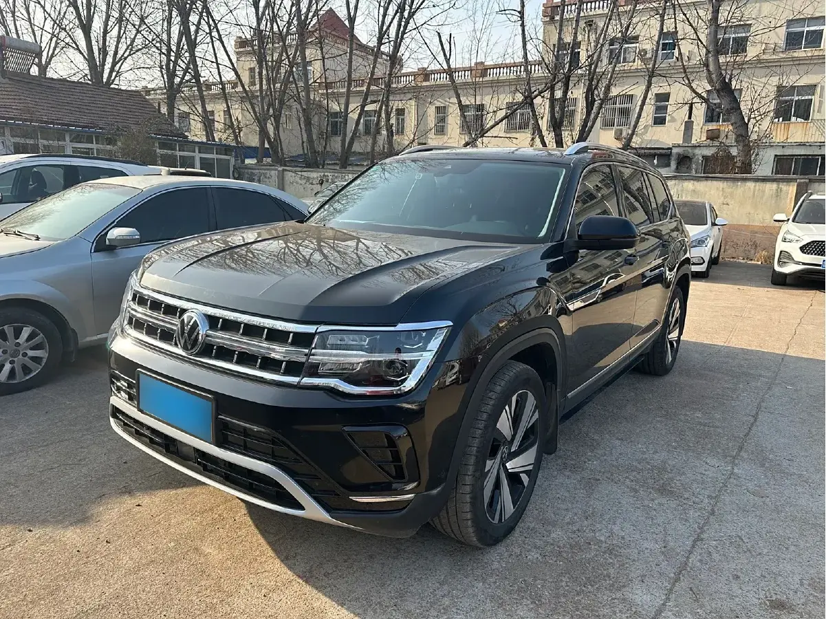 2023 Volkswagen Teramont 2.0T 220HP L4 7DCT