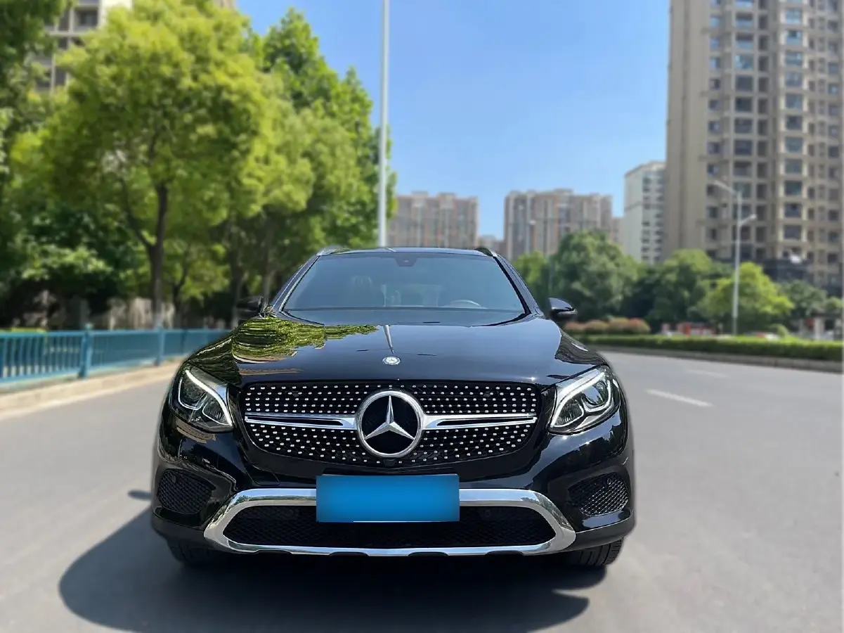 2017 Mercedes-Benz GLC Class 2.0T 184HP L4 9AT