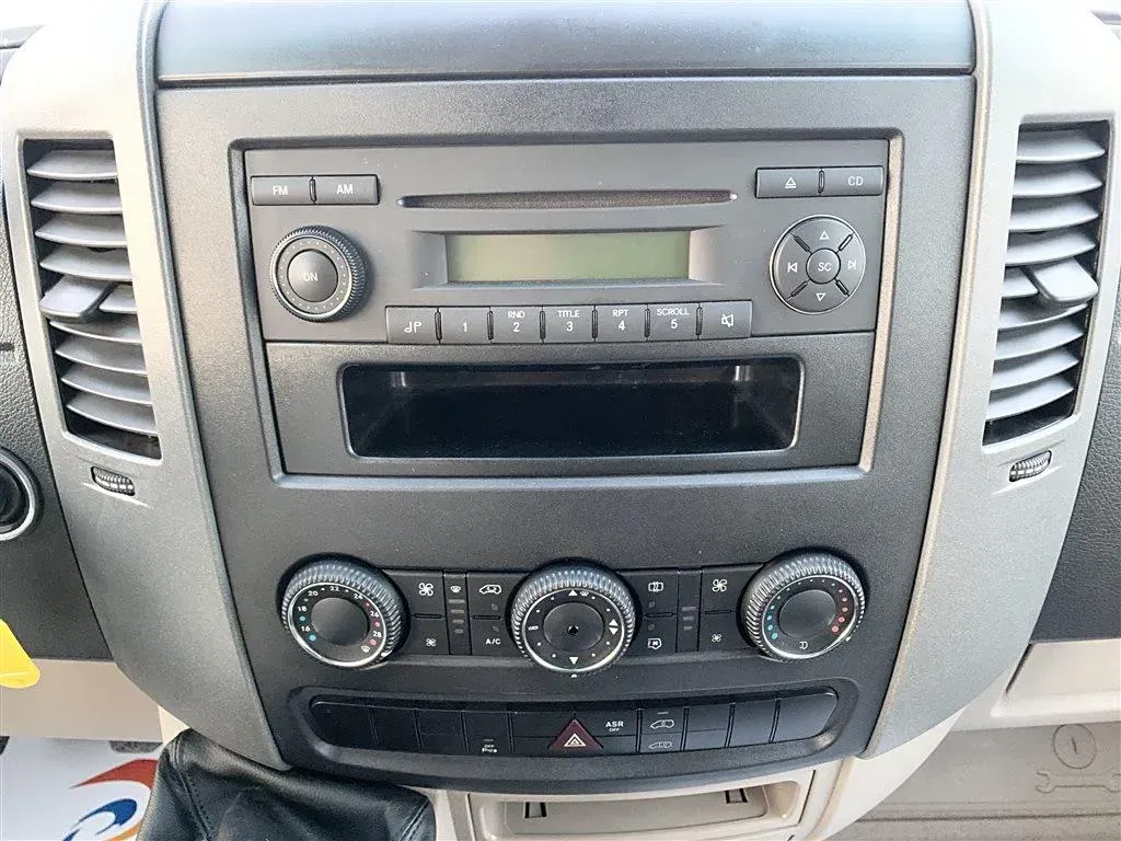 2012 Mercedes-Benz Sprinter 2.1T 150HP L4 6MT,autocango,china used car exporter,china ev exporter,chinese used car exporter,chinese used ev exporter