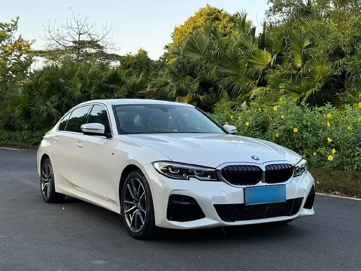 2022 BMW 3 Series 2.0T 156HP L4 8AT