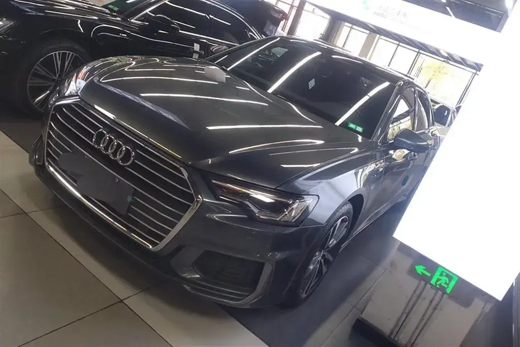 2019 Audi A6L 2.0T 190HP L4 7DCT