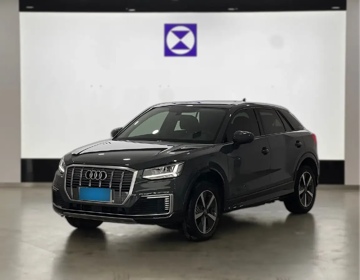 2019 Audi Q2L e-tron BEV 39.7KWH